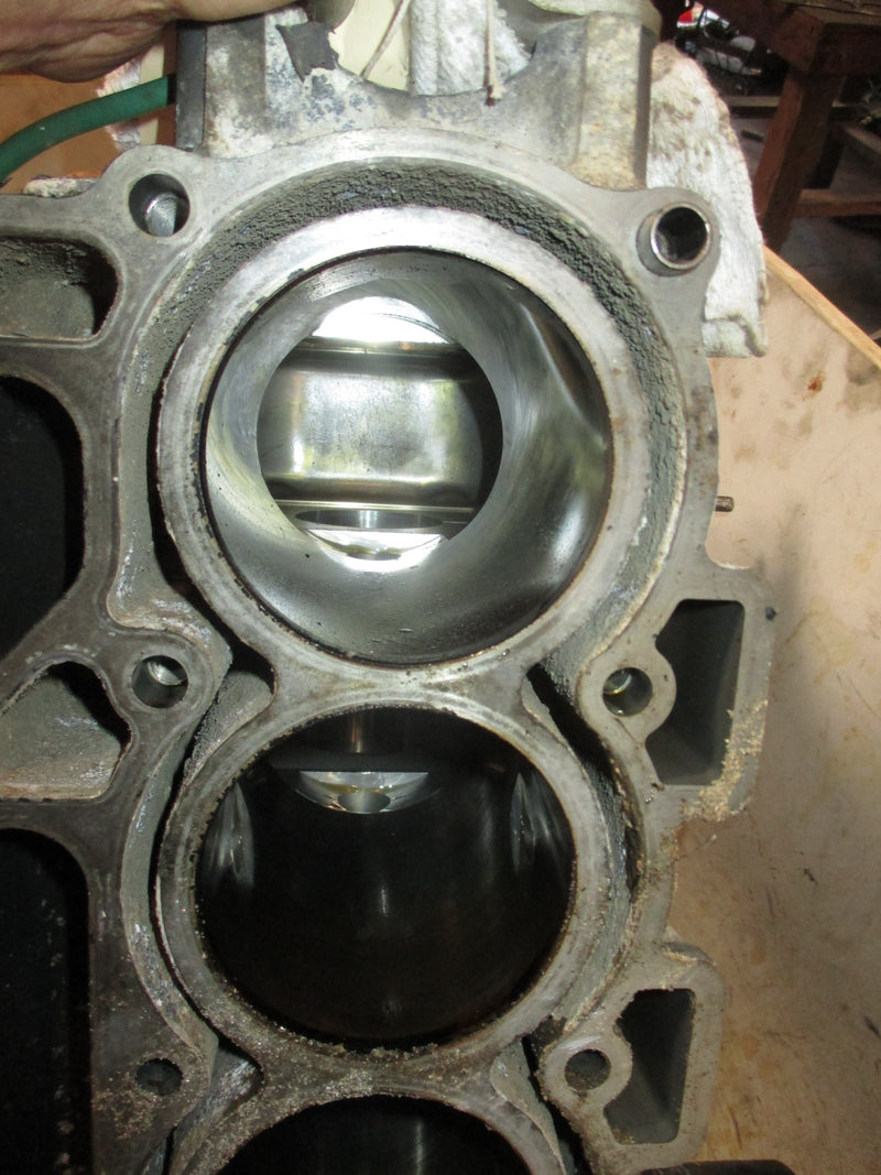 Johnson/Suzuki 115hp 4 Stroke outboard Crankcase Block