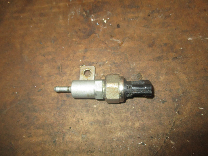 Yamaha 250hp 4.2L 4 stroke outboard speed/ water pressure sensor