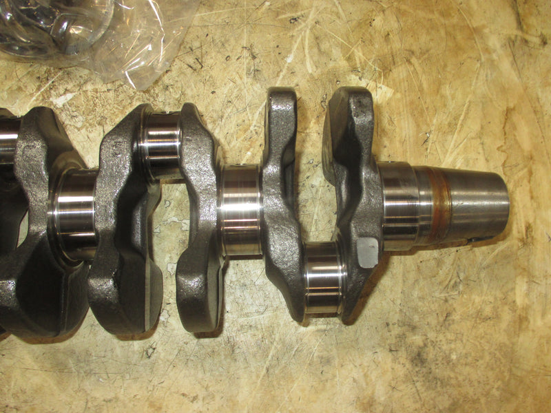Johnson/Suzuki 115hp 4 Stroke outboard Crankshaft (12220-90J01)
