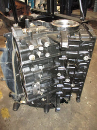 Load image into Gallery viewer, Evinrude Etec 150hp 2 stroke outboard crankcase block
