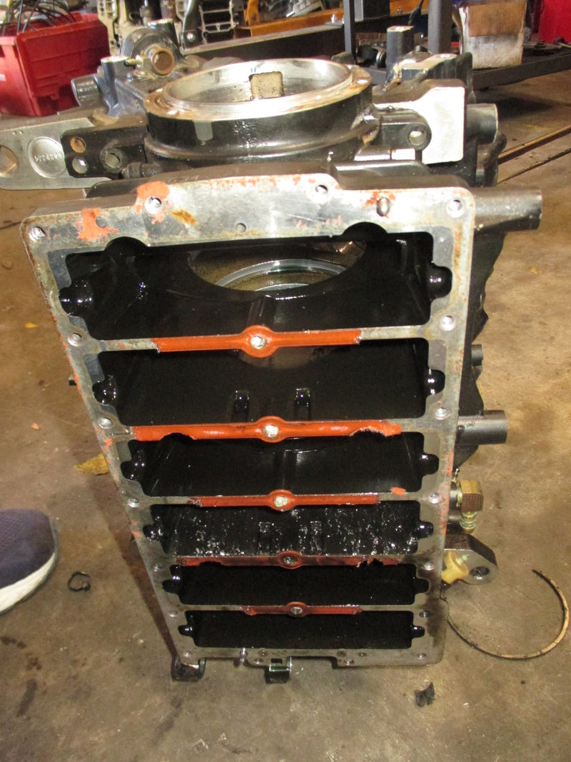 Evinrude Etec 150hp 2 stroke outboard crankcase block