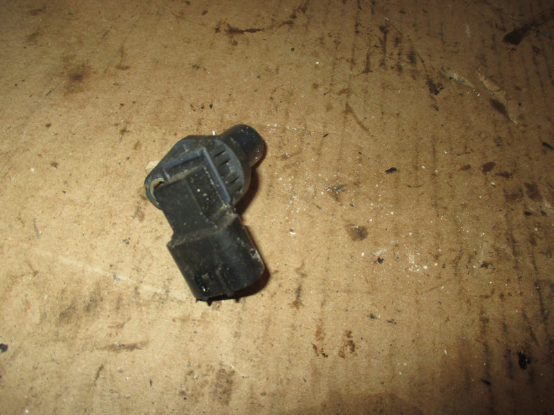 Suzuki DF90 4 stroke outboard cam position sensor (33220-76A02)