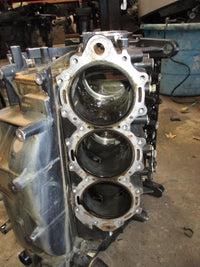 Load image into Gallery viewer, Evinrude Etec 150hp 2 stroke outboard crankcase block
