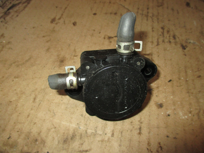 Suzuki DF90 4 stroke outboard fuel pump (15100-90J10)