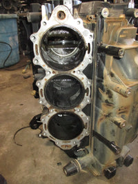 Load image into Gallery viewer, Evinrude Etec 150hp 2 stroke outboard crankcase block
