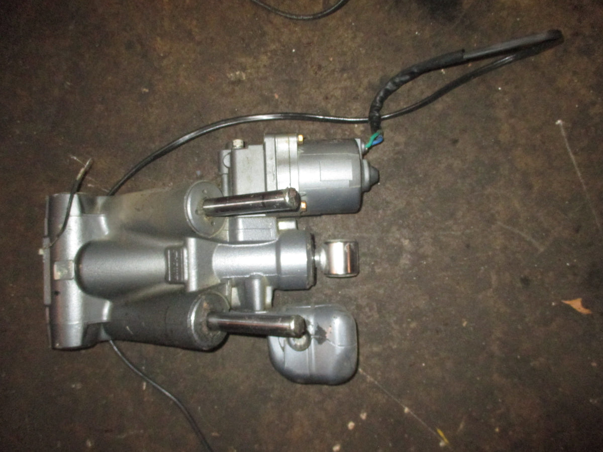 Yamaha 200hp HPDI outboard Showa tilt trim unit