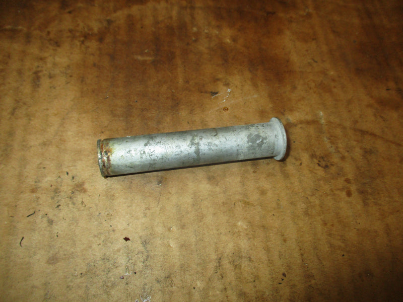 Yamaha 200hp 2 stroke outboard upper trim pin (6E5-43126-02)
