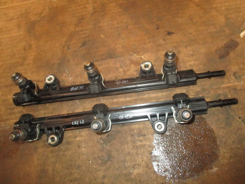 Yamaha 250hp 4.2L 4 stroke outboard fuel rail and injector set (6AW-13761-00-00)