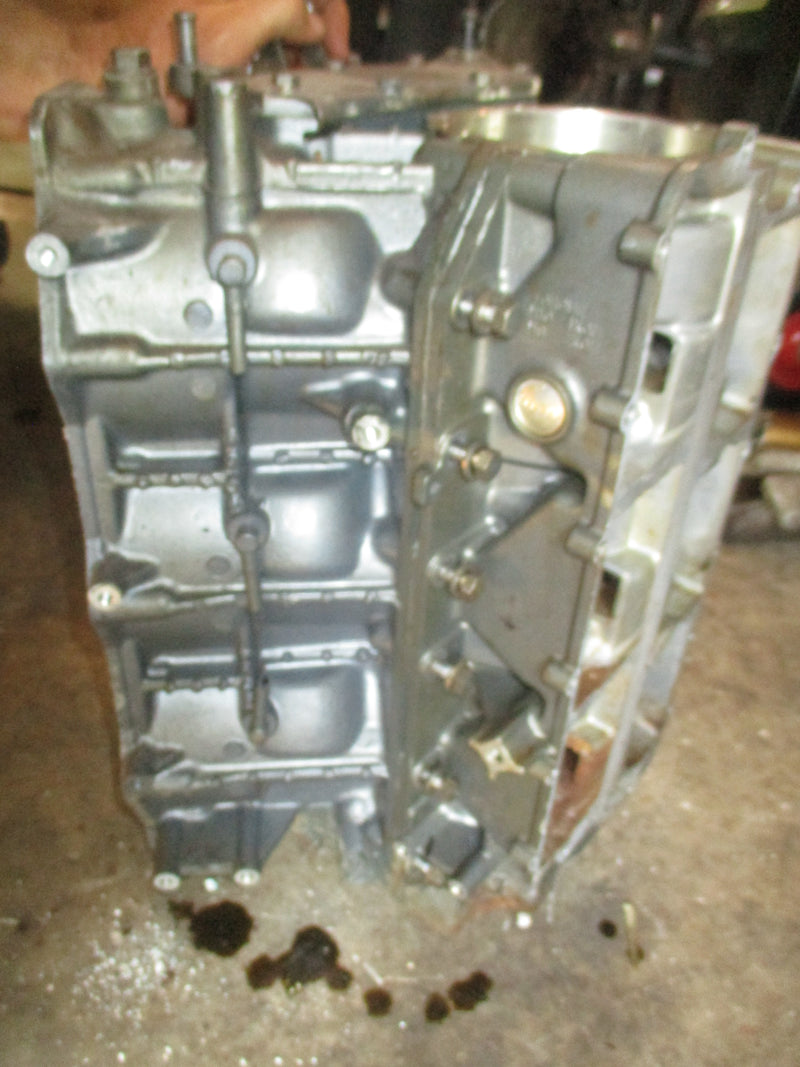 Yamaha 200hp 2 stroke outboard crankcase block
