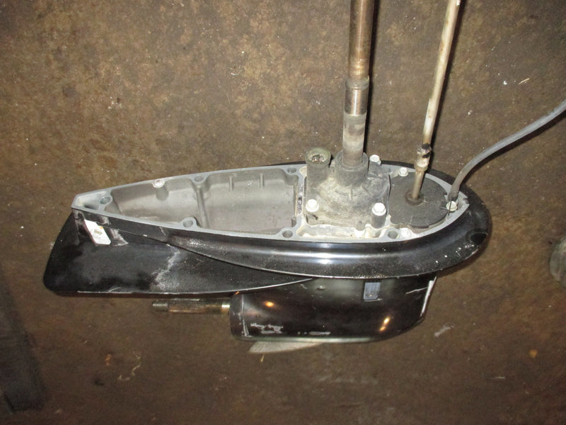 Suzuki DF90 4 stroke outboard 25 inch lower unit