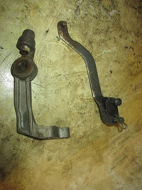 Load image into Gallery viewer, Yamaha 90hp 2 stroke outboard shift bracket (688-44117-00-94)
