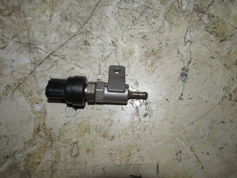Yamaha 150hp 4 Stroke Outboard Oil Pressure Sensor (69J-83651-00-00)