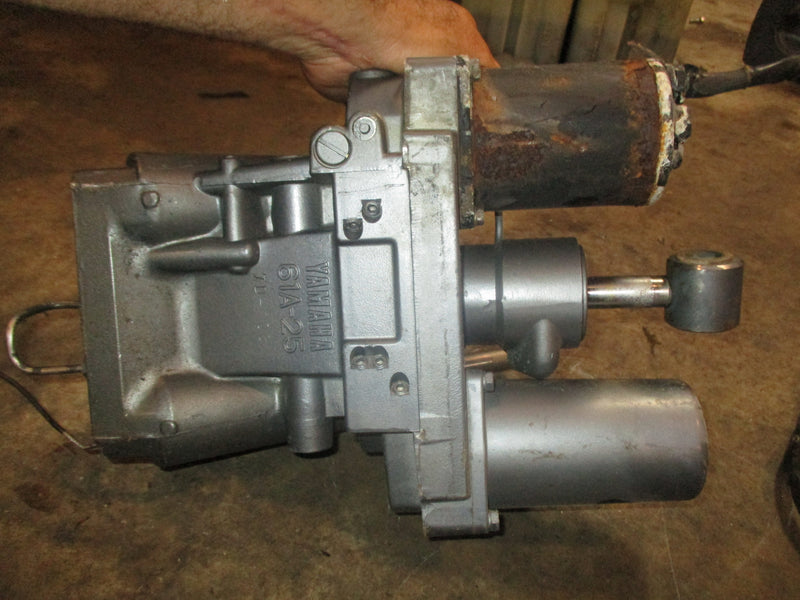 Yamaha 225hp 2 stroke OX66 outboard tilt trim unit
