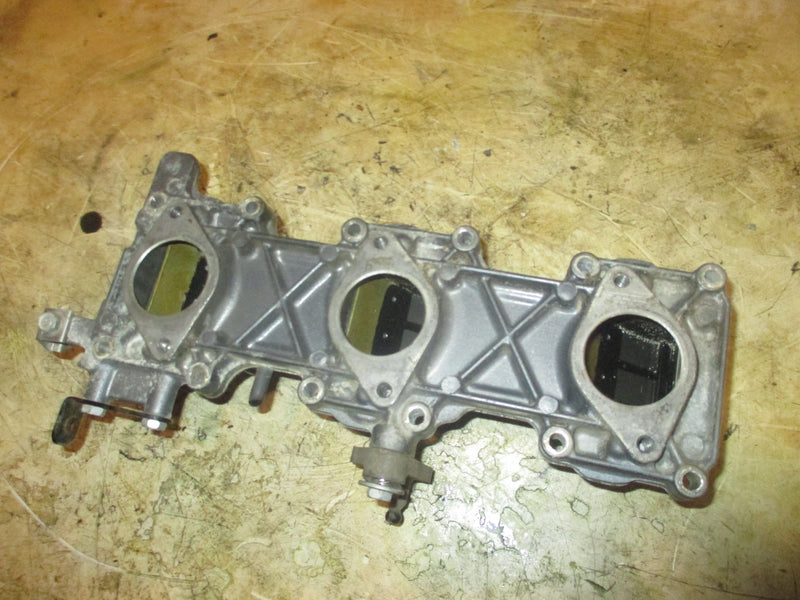 Yamaha 90hp 2 stroke outboard intake manifold and reeds (688-13610-00)