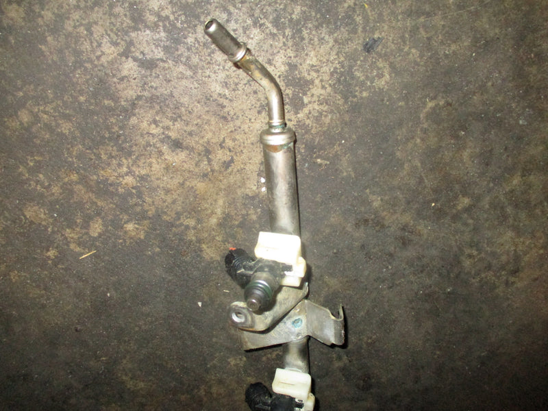 Yamaha 350hp 4 stroke outboard fuel rail w/ 4 injectors