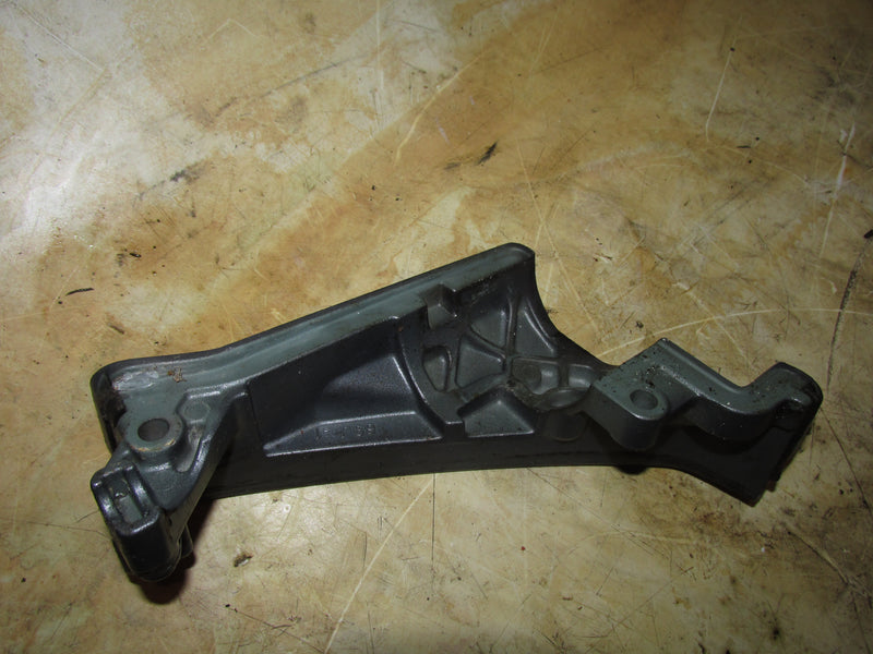 Yamaha 225hp 4 Stroke Outboard Rigging Grommet Holder (69J-42738-02-5B)