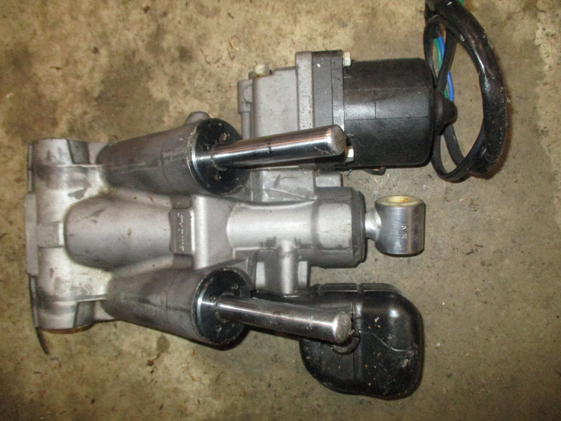 Suzuki DF140-175 140-175hp outboard SHOWA tilt trim unit #1