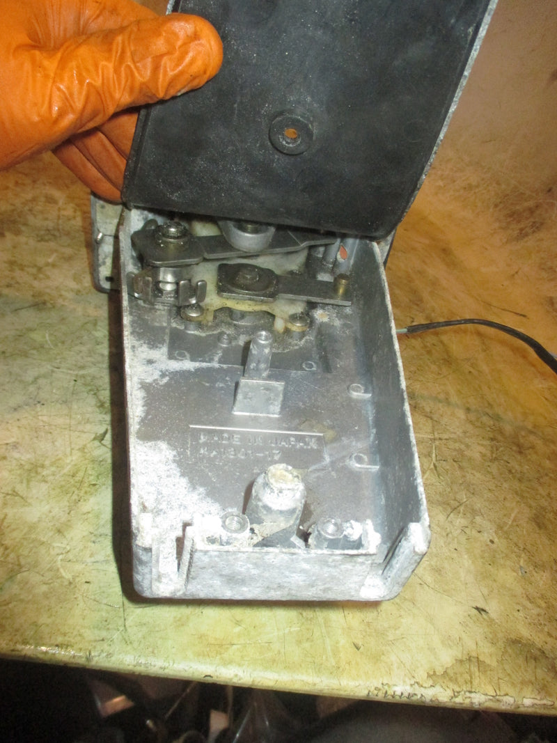 Yamaha 90hp 2 stroke outboard 704 top mount control box