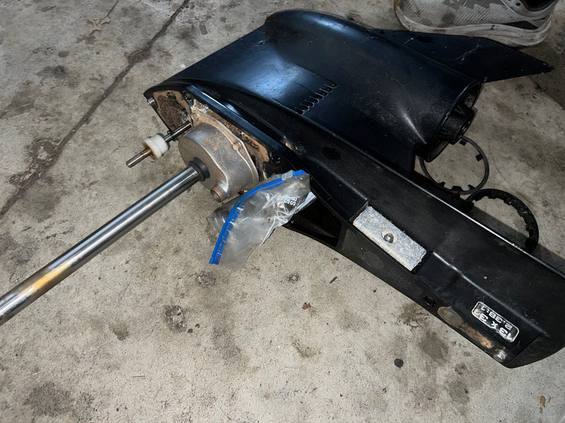 Mercury 115hp 4 stroke outboard 20" lower unit PARTS ONLY