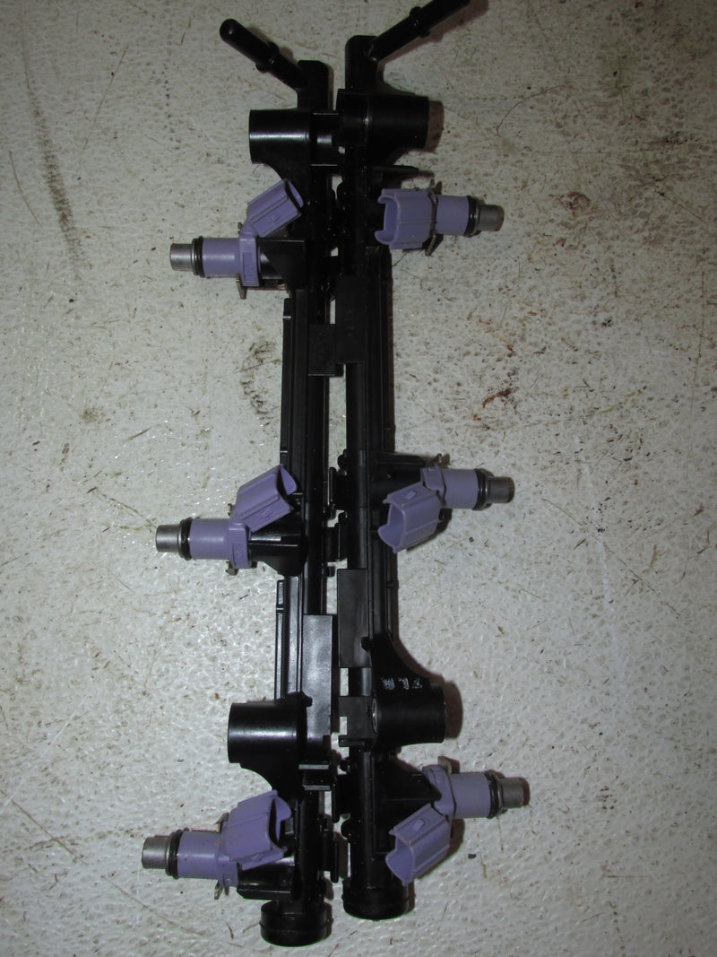 Yamaha 250hp 4 Stroke Outboard Fuel Rail and Injector Set (6P2-14180-04-00)