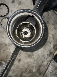 Load image into Gallery viewer, Mercury 115hp 4 stroke outboard 20" lower unit PARTS ONLY
