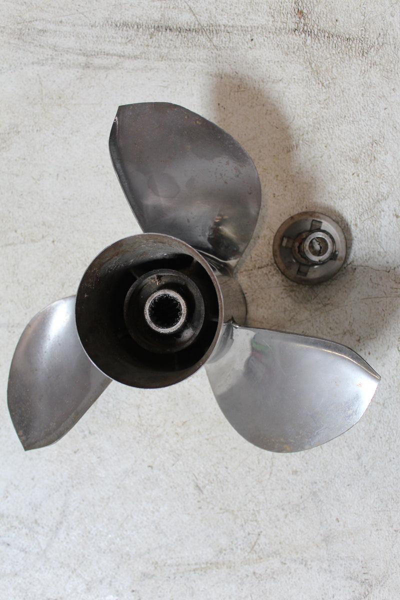 Suzuki DT115 115HP 2 Stroke Outboard Stainless Ballistic 13 1/2 x 17 Propeller
