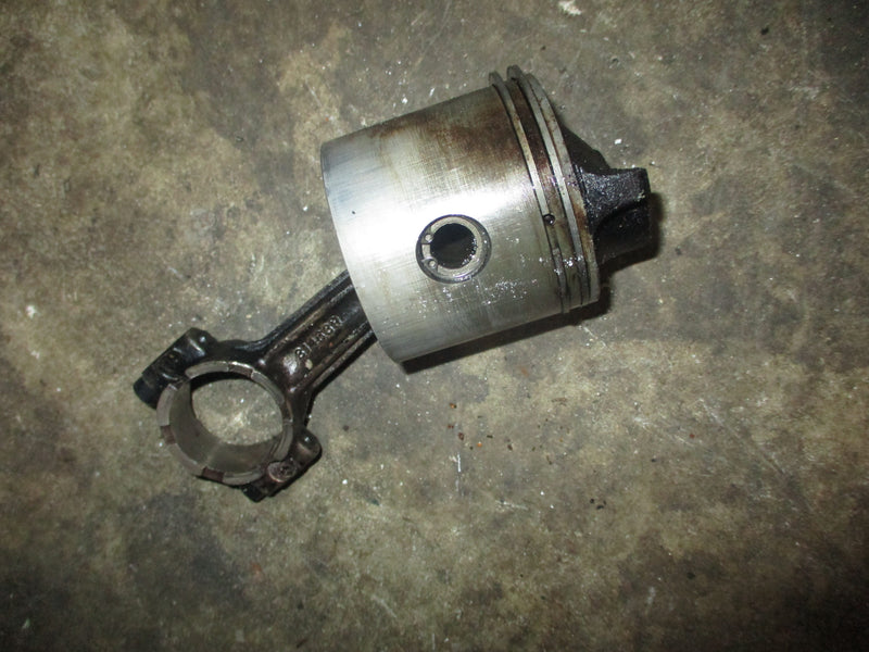 Evinrude 25hp 2 stroke outboard piston and rod (385339)