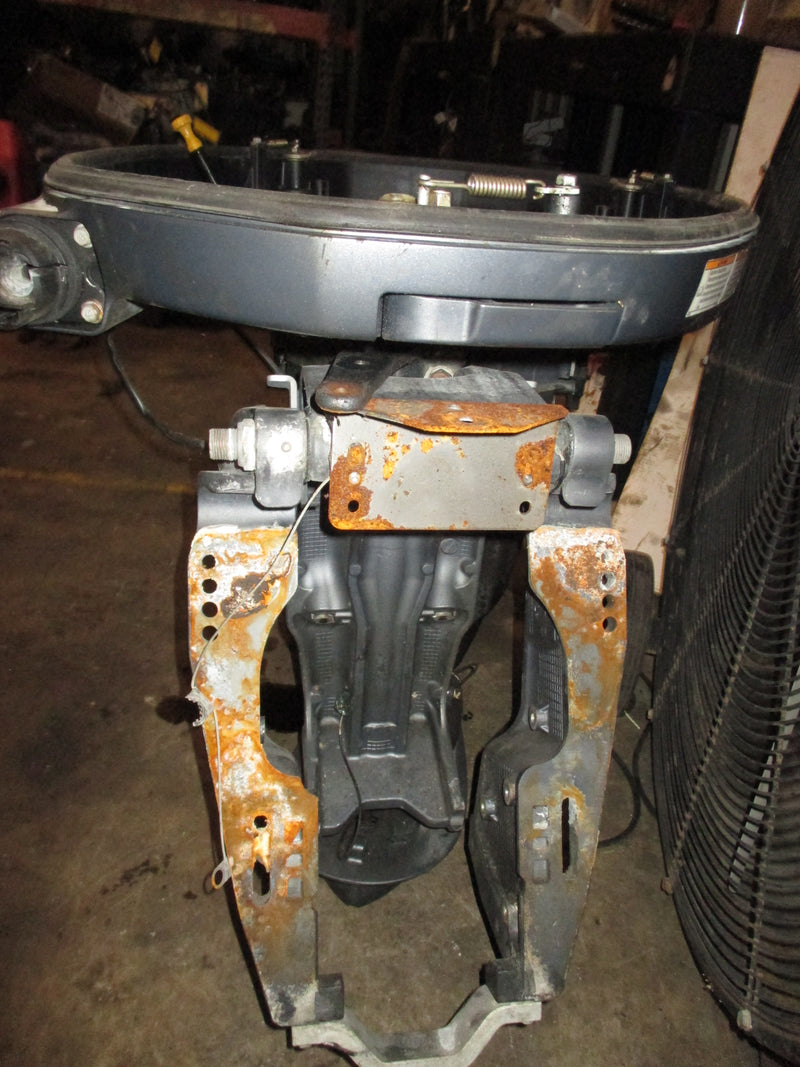 Yamaha 300hp 4.2L 4 stroke outboard 25 inch midsection