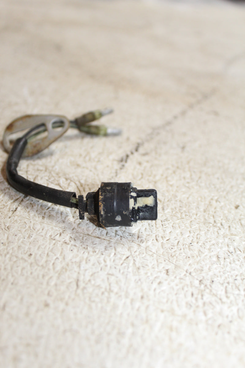 Suzuki DT115 115HP 2 Stroke Outboard Block Temperature Sensor (34870-94614)