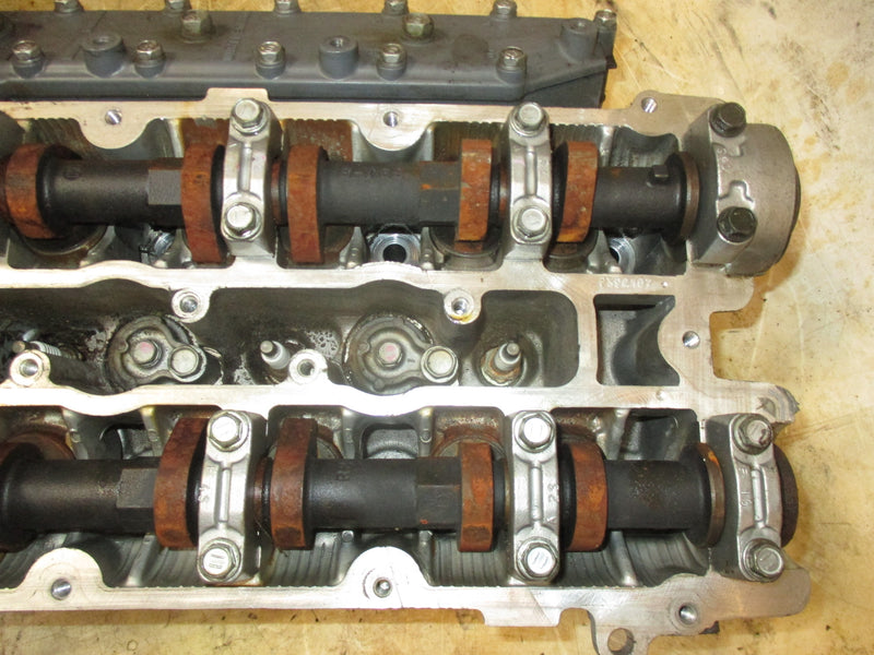 Yamaha 225hp 4 stroke outboard starboard cylinder head (69J-01)