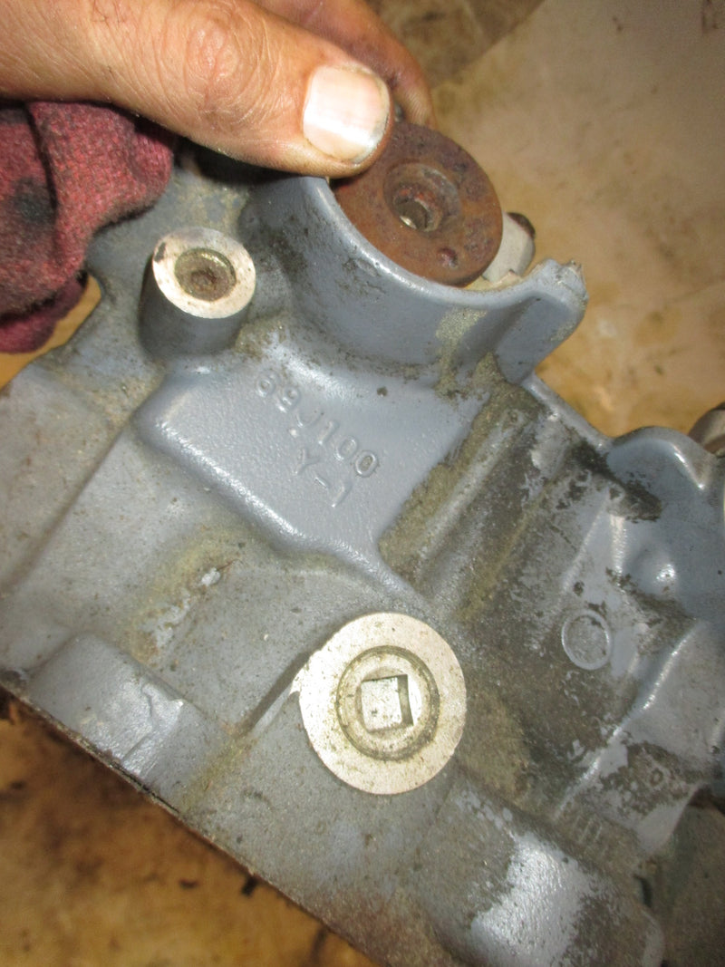 Yamaha 225hp 4 stroke outboard starboard cylinder head (69J-01)