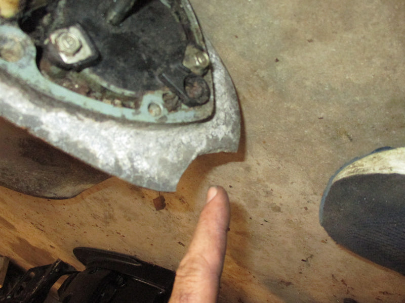 Yamaha 225hp 4 stroke outboard 30 inch shaft lower unit (PARTS)