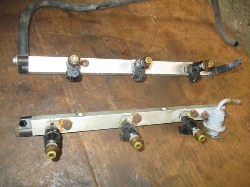 Honda BF225A outboard fuel rail and injector set (16450-ZY6-003)
