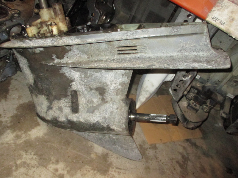 Yamaha 225hp 4 stroke outboard 30 inch shaft lower unit (PARTS)