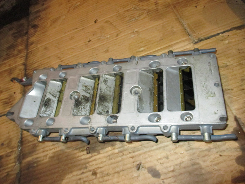 Yamaha 200hp HPDI outboard intake manifold with reeds (68F-13624-00-18)