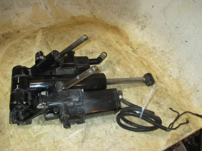 Mercury 90hp 2 Stroke outboard Tilt Trim Unit