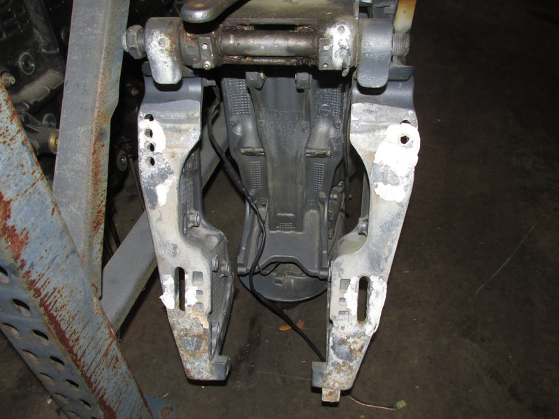 Yamaha 250hp 3.3L 4 Stroke Outboard 25" Mid Section