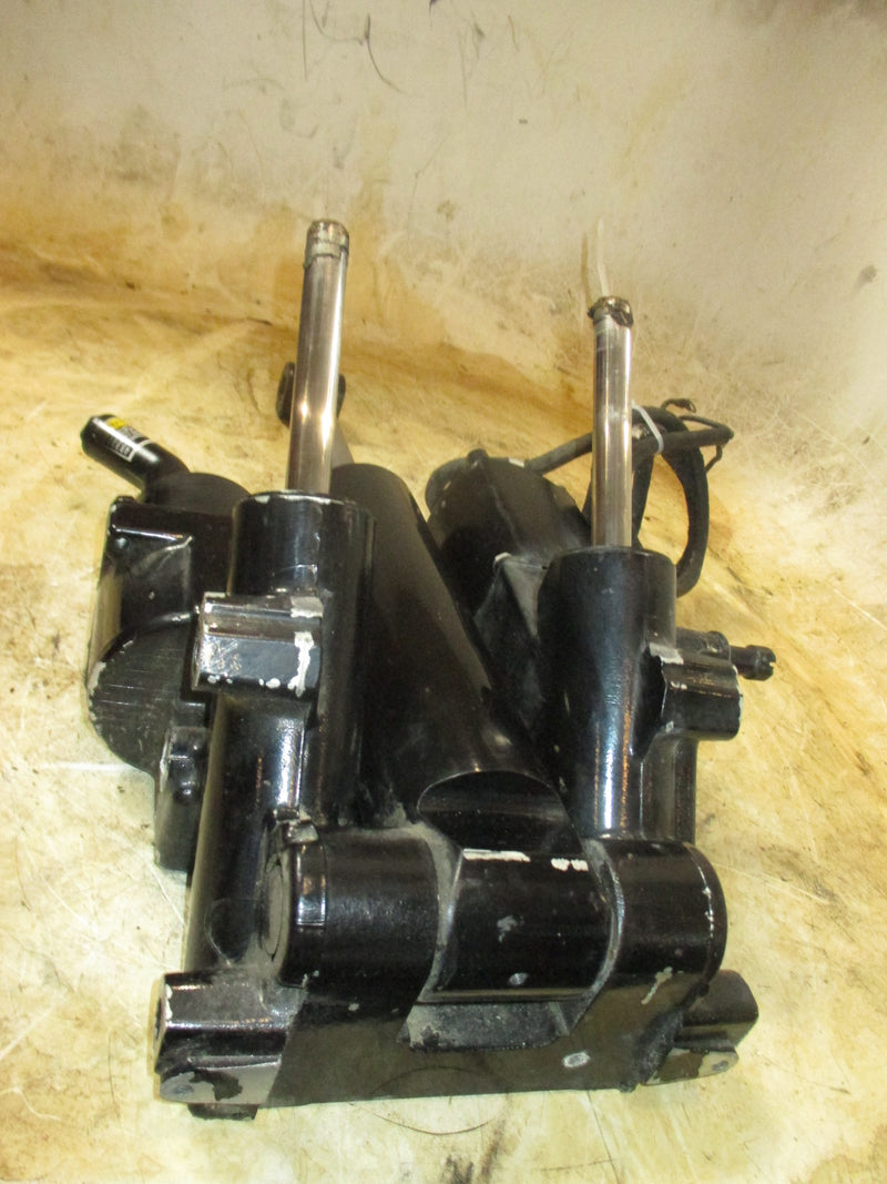 Mercury 90hp 2 Stroke outboard Tilt Trim Unit