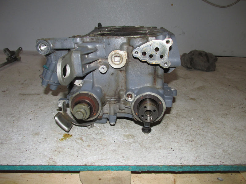 Yamaha 250hp 3.3L 4 Stroke Outboard Starboard Cylinder Head