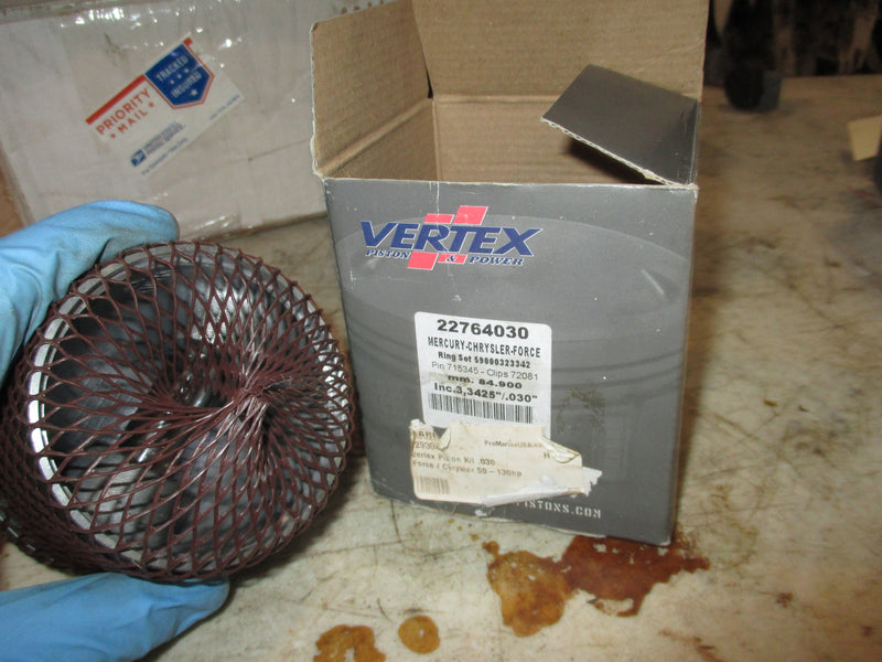 Force / Chrysler 50 -130 hp Vertex Piston Kit .030 oversized 22764030