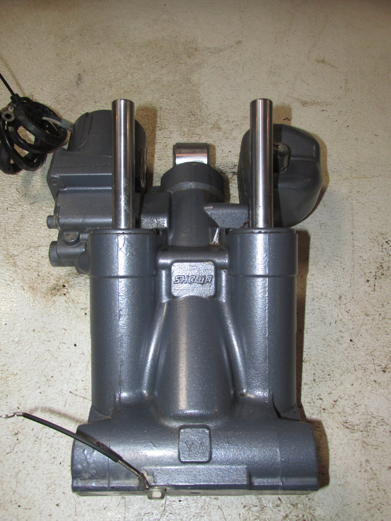 Yamaha 150hp 2 Stroke Outboard Showa Style Tilt Trim Unit (64E-43800-02-4D)