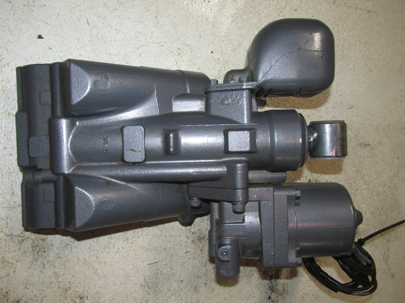 Yamaha 150hp 2 Stroke Outboard Showa Style Tilt Trim Unit (64E-43800-02-4D)