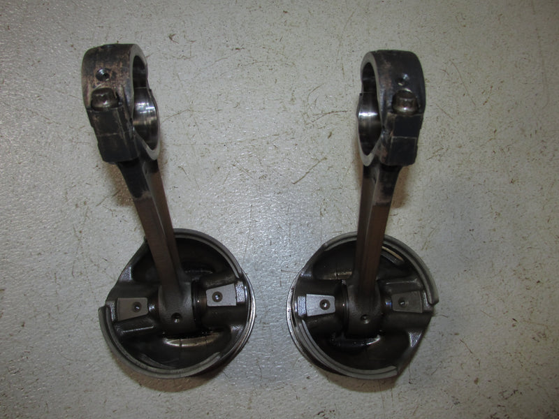 Yamaha 150hp 2 Stroke Outboard Starboard Piston and Rod Set of 2 (640-02)