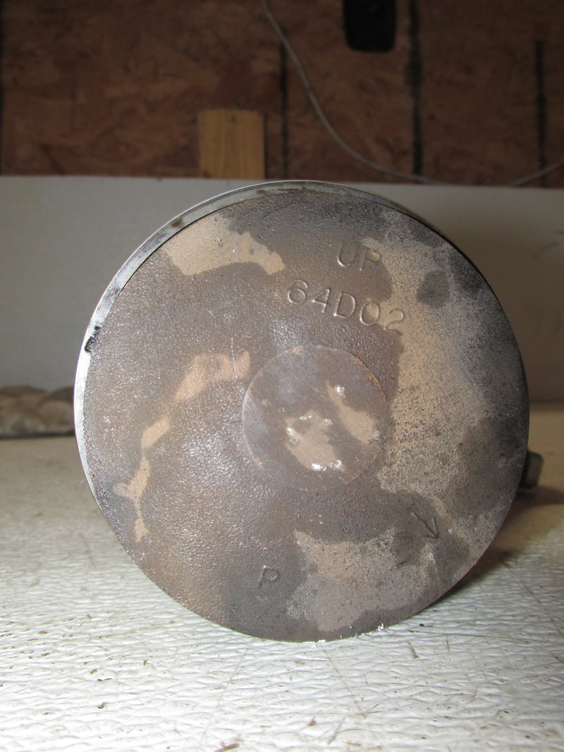 Yamaha 150hp 2 Stroke Outboard Port Piston and Rod (640-02)