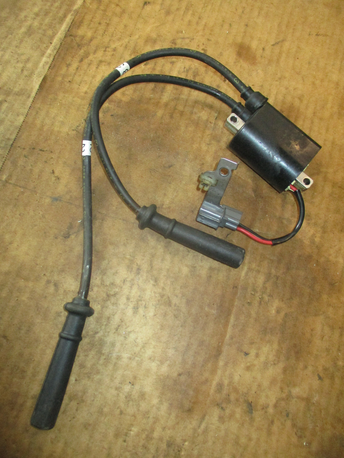 Mercury 115hp 4 stroke outboard Ignition Coil 2 and 3 68V-82310-10