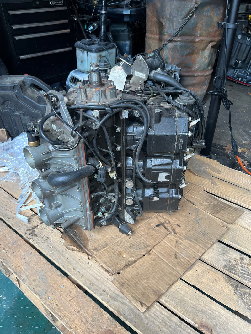 Evinrude ETEC 250hp outboard crankcase powerhead