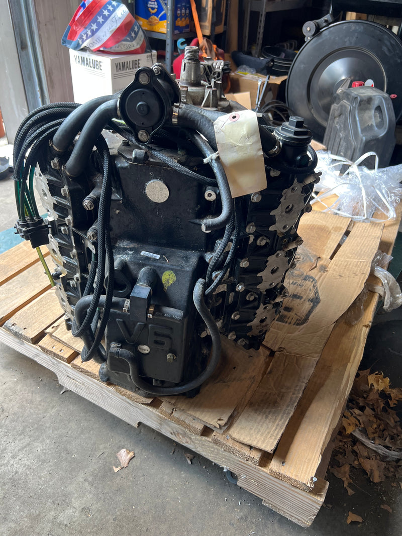 Evinrude ETEC 250hp outboard crankcase powerhead