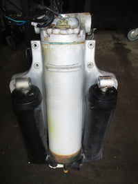 Load image into Gallery viewer, Mercury 275hp Verado 4 stroke outboard tilt trim unit
