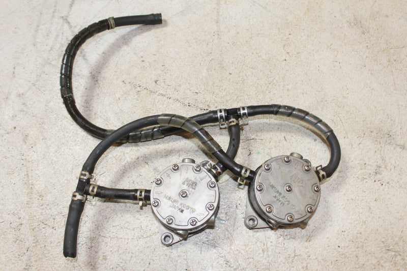 Suzuki DT200 200hp Outboard Fuel Pump Set (15200-87010)