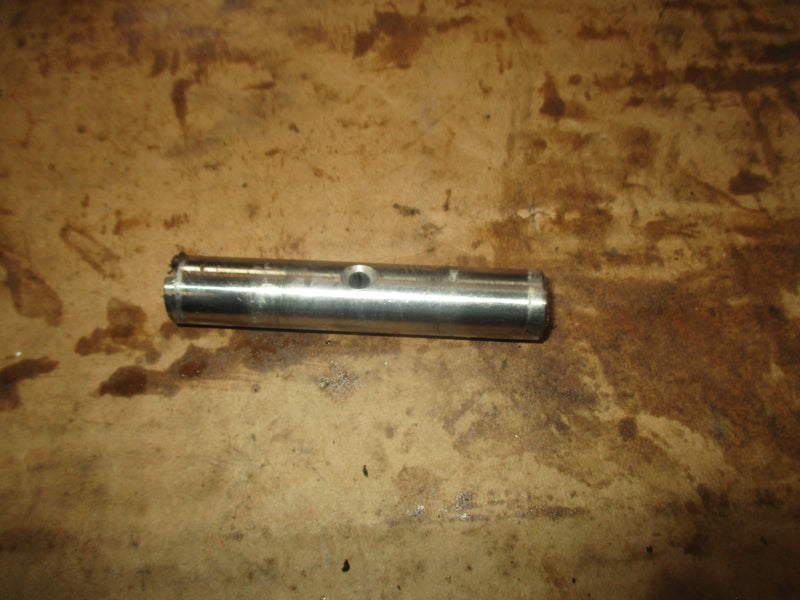 Mercury 115hp 4 stroke outboard upper trim pin 8M0090799
